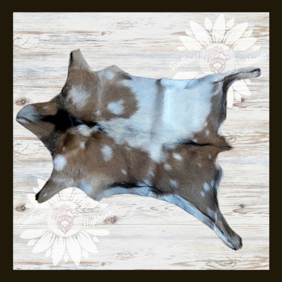 Tri Color Goat Hide Rug Home Accent - Picture 4 of 7